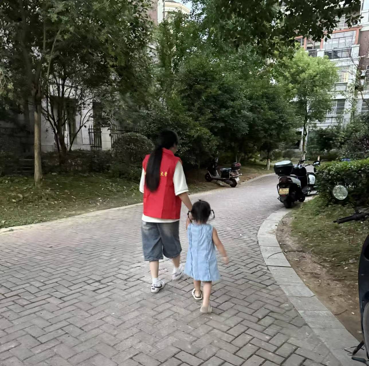 秦岭笑谈 【温情陪伴暖童心，志愿服务进社区】曲阜师范大学 大学生暑期社会实践 三