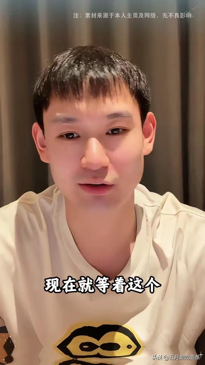 刘丁硕又要重返赛场了，
不知道他会从什么比赛开始打起。
乒超是不可能了的，
最后