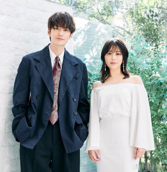 高畑充希怀孕冈田将生高畑充希当爸妈 据日媒，16日，冈田将生&高畑充希夫妻宣布高