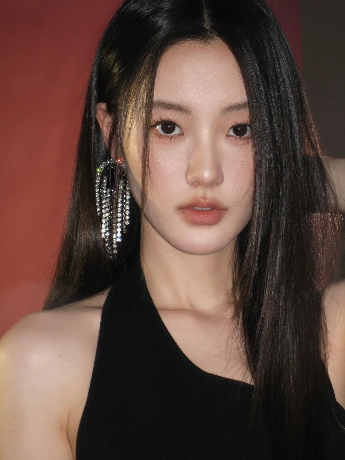 黑色的