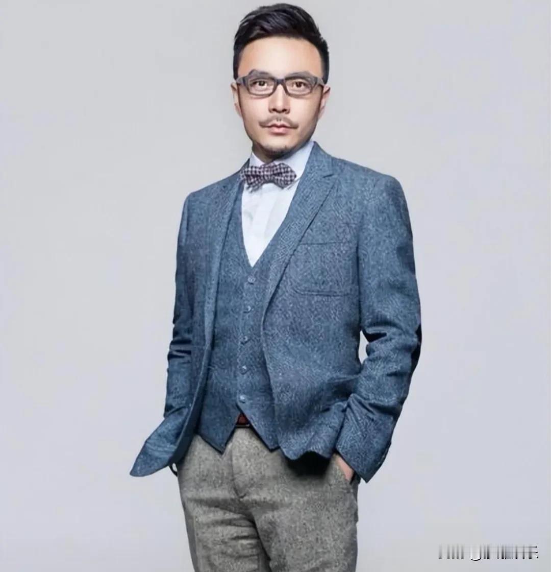 汪涵，太让人担忧了！

5月12日，一组汪涵的路透照在网上炸了锅。
照片里，昔日