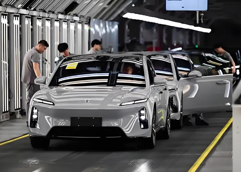 这下，法国惊呆了，德国震惊了，就连美国都傻眼了！因为美媒发现，中国车企生产全球约