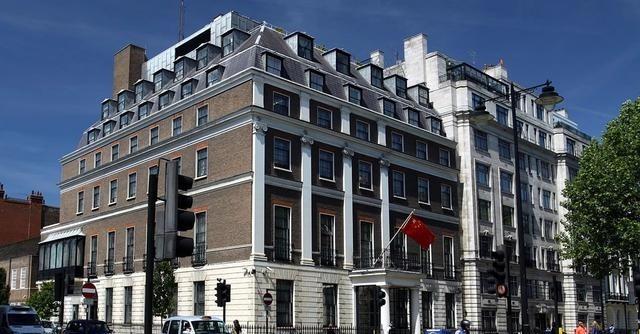 经过了8年多的拖延，英国伦敦法院终于尘埃落定，驳回了地居民针对建造中国新的“巨型