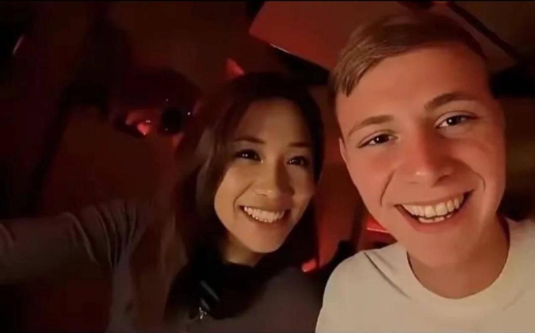 西安女教师外网直播翻车引众怒，西安一起离谱事件引爆全网，舆论持续发酵，当地一名国