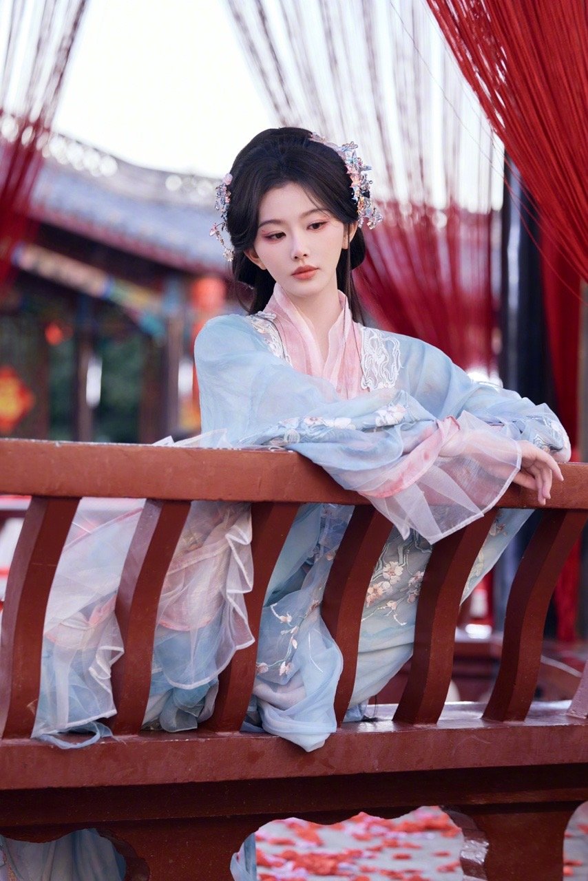 孔雪儿鼓上舞太仙了孔雪儿鼓上舞是真仙女吧孔雪儿鼓上舞名场面