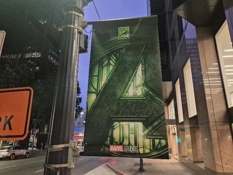 《复仇者联盟5：毁灭之日》的圣地亚哥国际动漫展（SDCC）海报开始陆续亮相