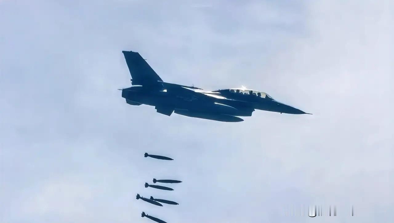 都怕了？波兰边境刚消停一下吧，这次芬兰也坐不住了？竟然要出动兵力接近1.5万人、