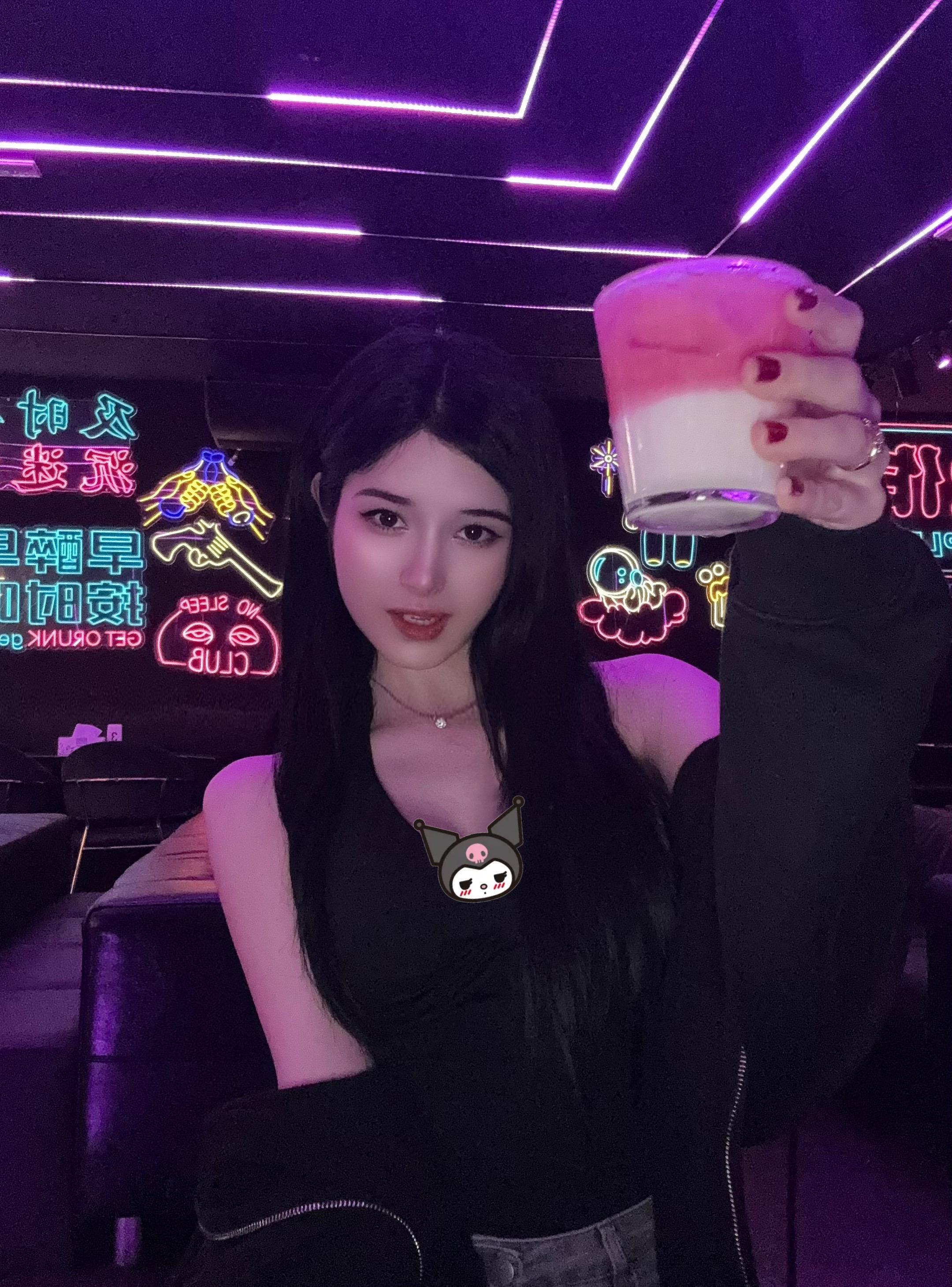 那天我醉了 并不是因为酒有多烈。