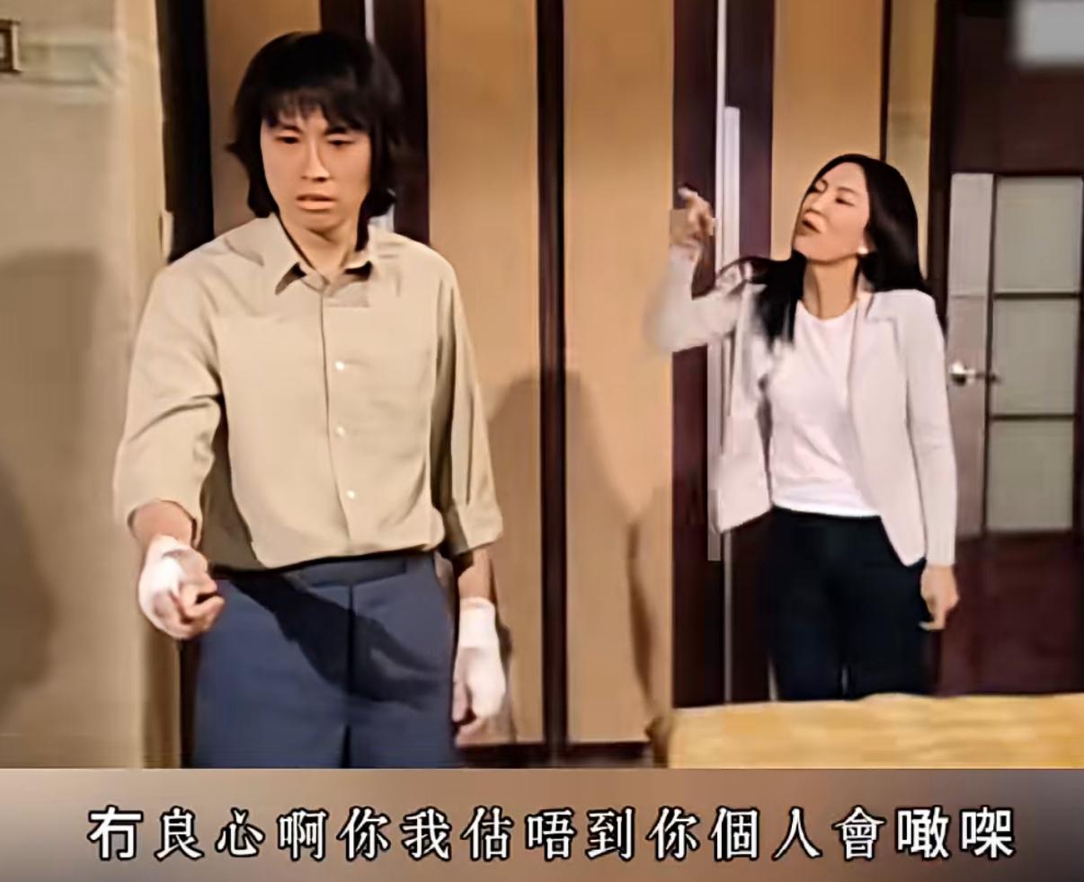 俄罗斯议会国防委员会主席卡尔塔波洛夫告诉俄罗斯媒体，俄罗斯军队没有什么可向……学