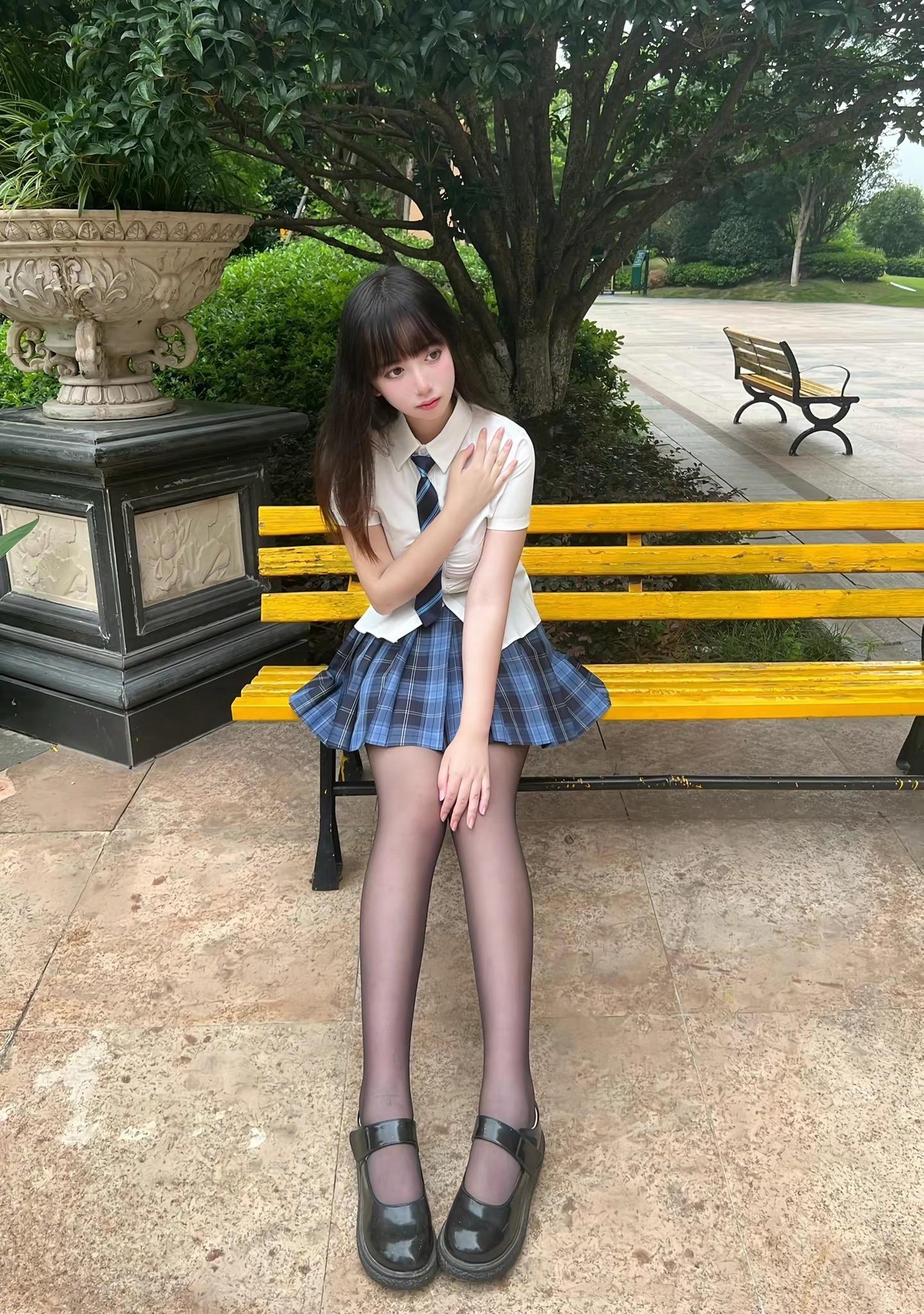 觉得我无趣很正常，懒得理你才这样。