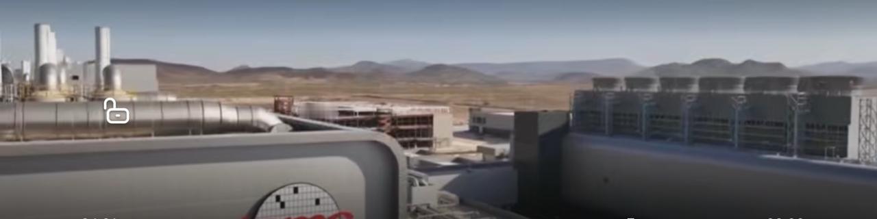 这片坐落于荒漠中的巨型园区，是全球顶尖的半导体制造基地。画面里千米级的超净隧道、