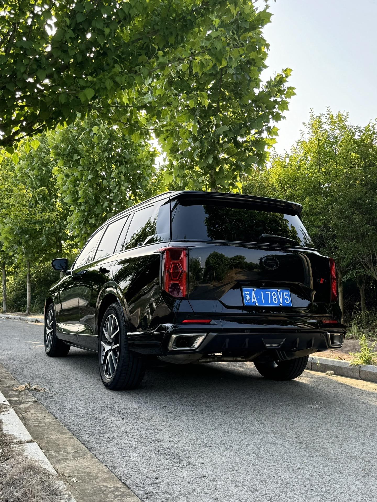 你的车门槛是不是已经有很多划痕了，抓紧时间装上门槛条，美观帅气的同时...