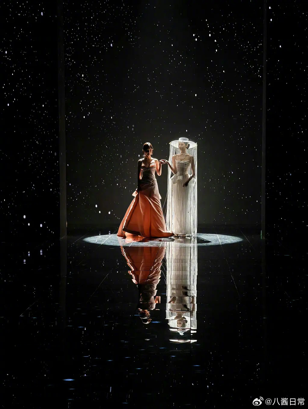 捡到两张神图，宋祖儿&张凌赫、李一桐&张艺凡张凌赫宋祖儿 顶级帅哥遇上顶级美女李