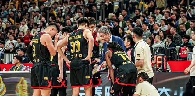 CBA积分榜上有个队，于无声处听惊雷，时隔3个赛季杀回前四，他们上个赛季甚至还在