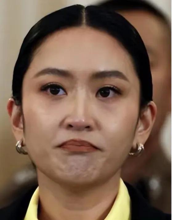 泰国总理不好当，先说他信，也因政治等原因流亡他国，若干年后回国又遭逮捕，英拉总理