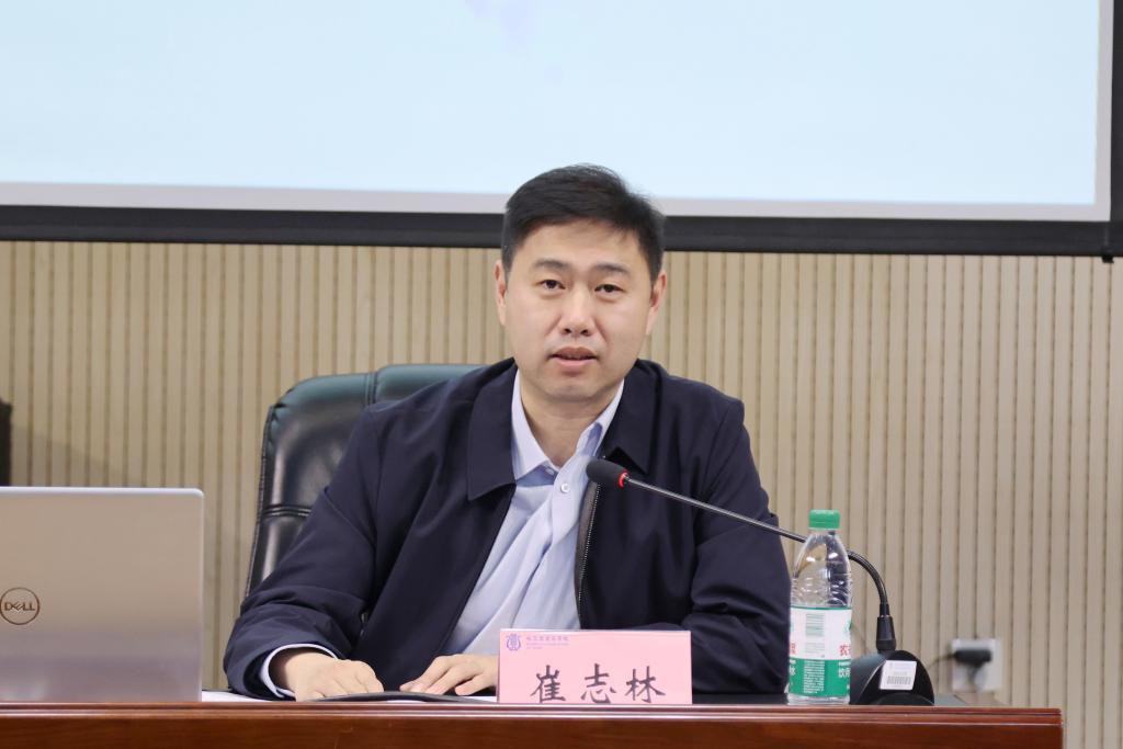黑龙江高校圈最近有一则人事变动挺有意思！

曾任哈尔滨音乐学院副院长的崔志林，被