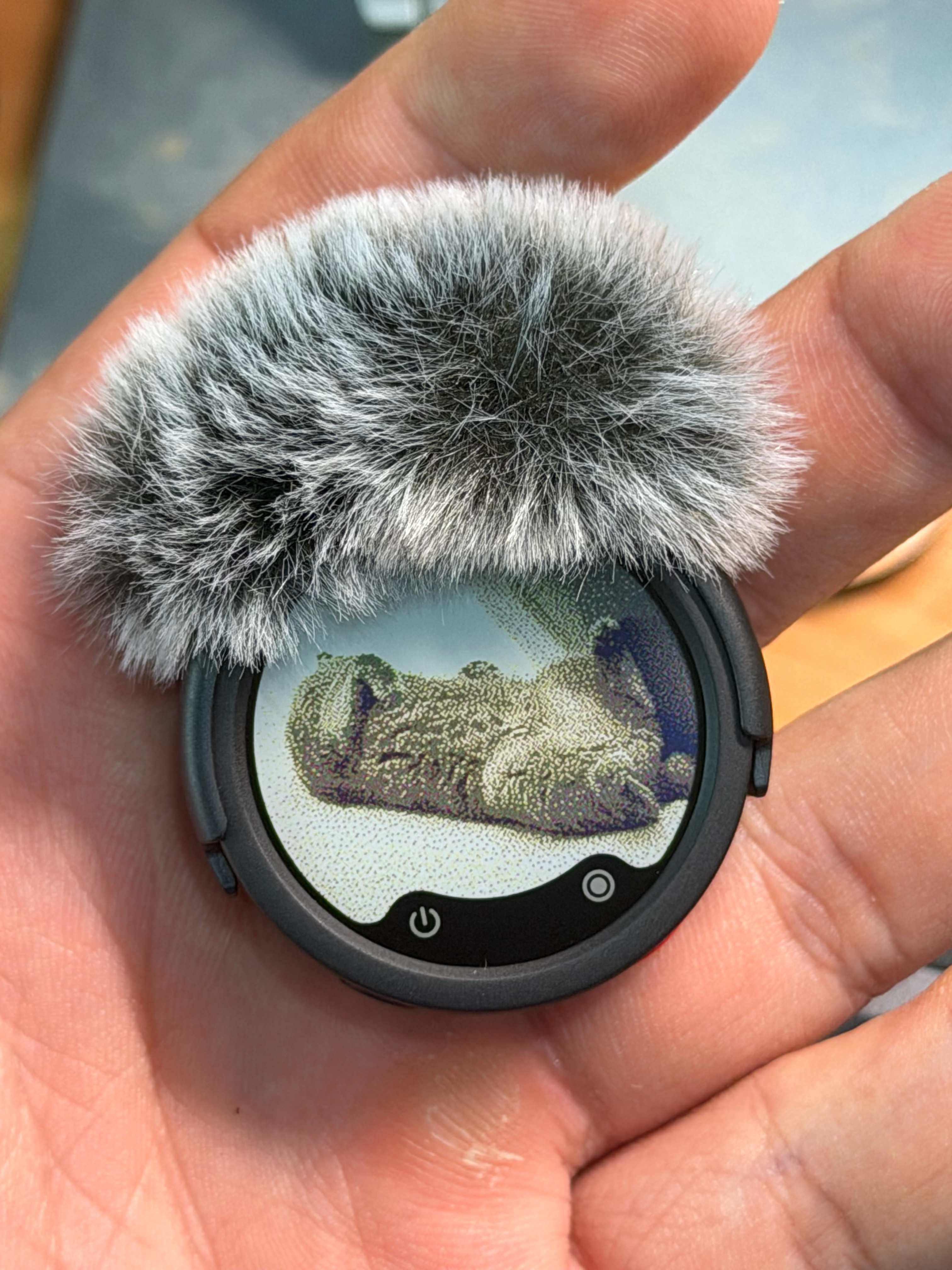 我比较期待的 Insta Mic Pro，没想到实际的显示效果那么差....除了