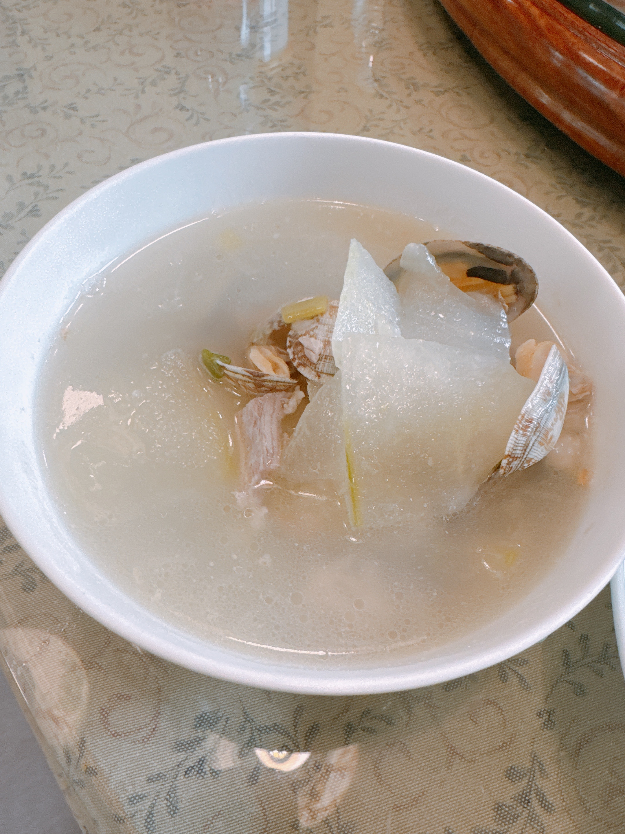 你们吃没吃过这个冬瓜排骨嘎啦汤！巨好喝！！！！特别特别鲜 