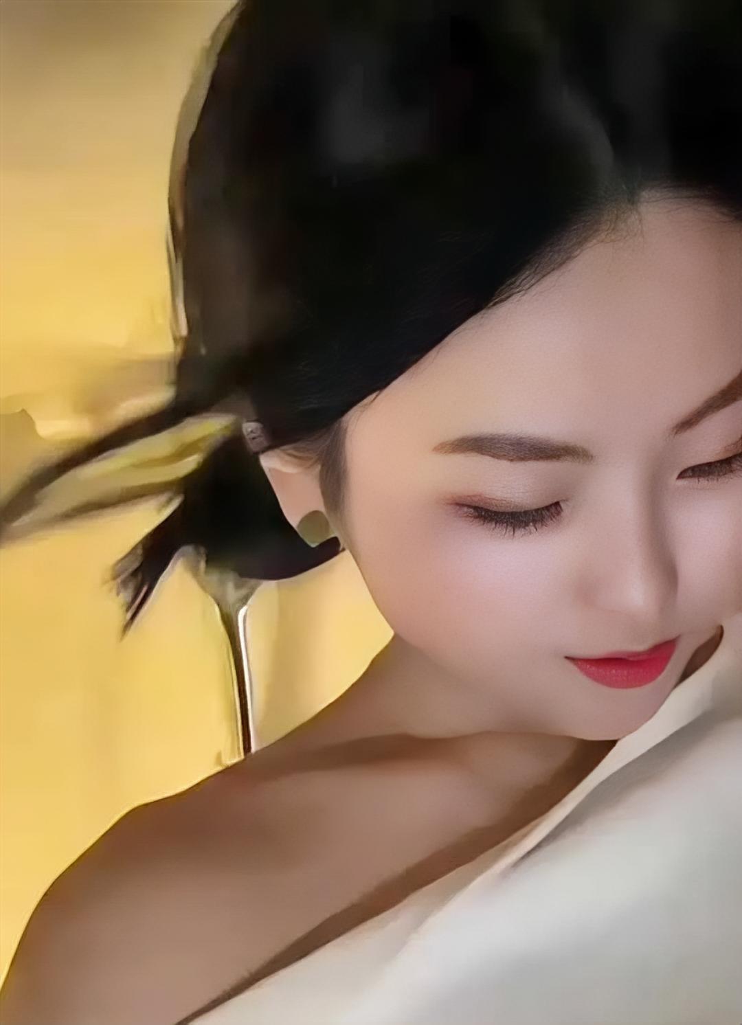 女人排卵期会更香？是真的吗？女性排卵期症状 

姐妹们，你有没有发现，每个月总有
