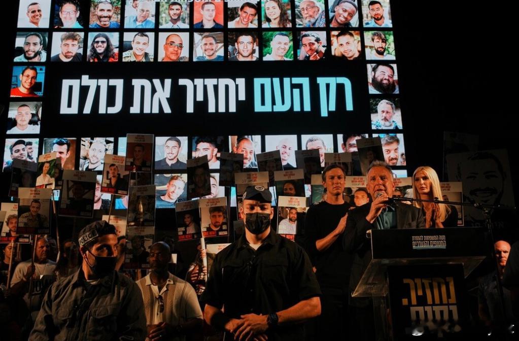 【以色列人质即将获释 家属悲喜交织：每一秒都像无尽等待】海外新鲜事加沙停火协议 