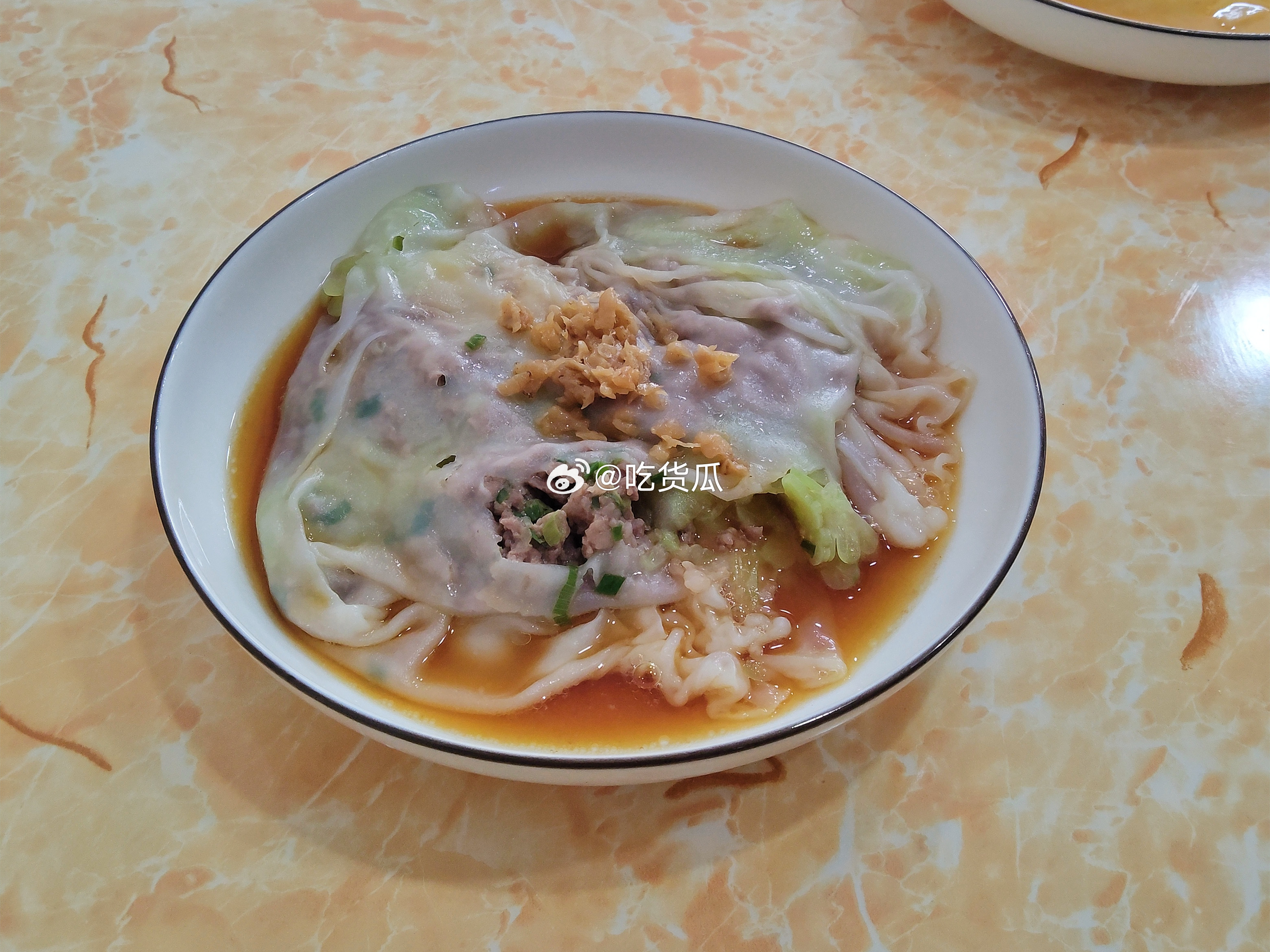 锦龙路龙湖实验对面新开的一家肠粉店，叫十方工夫肠粉，说实话，我对龙实周边的快餐店