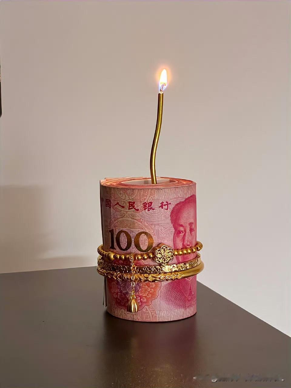 奉劝大家不管工资有多少，一定要强制自己，存钱，存钱，哪怕是每月500块。日积月累