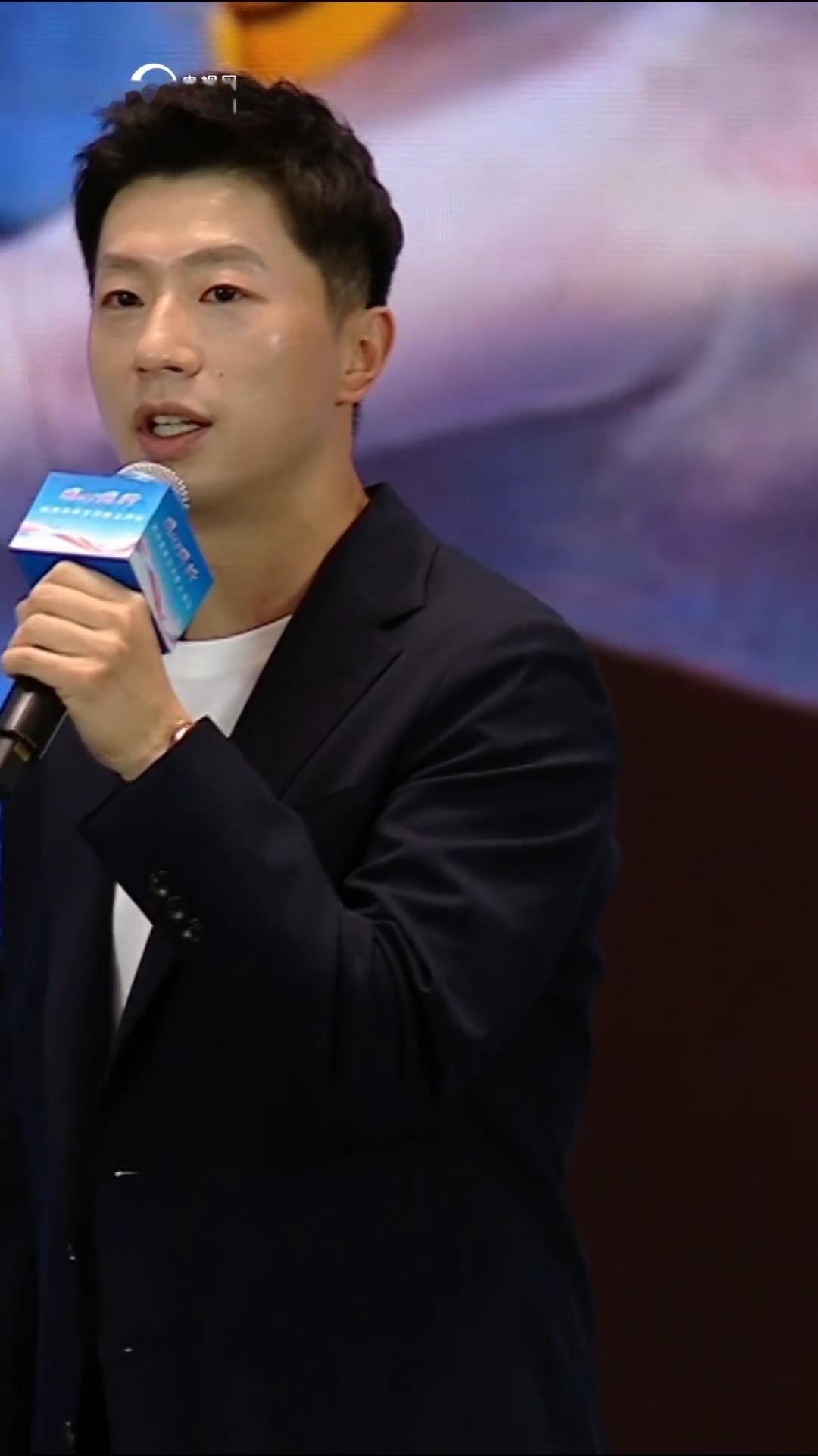 还是嘻嘻tv的特写马龙最清楚
