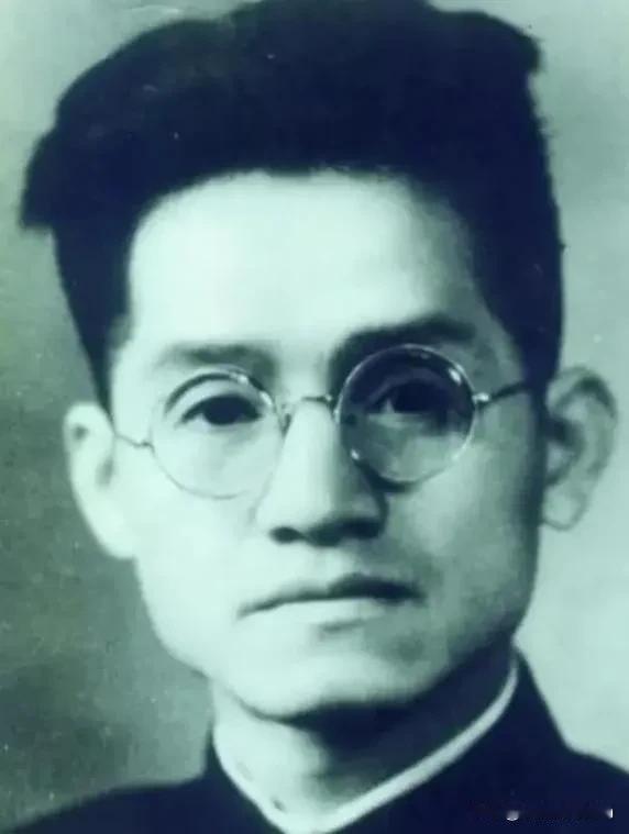 平型关大捷后，太原兵工厂有个工人（刘贵福）得知八路军打了胜仗，就带16个工友投奔