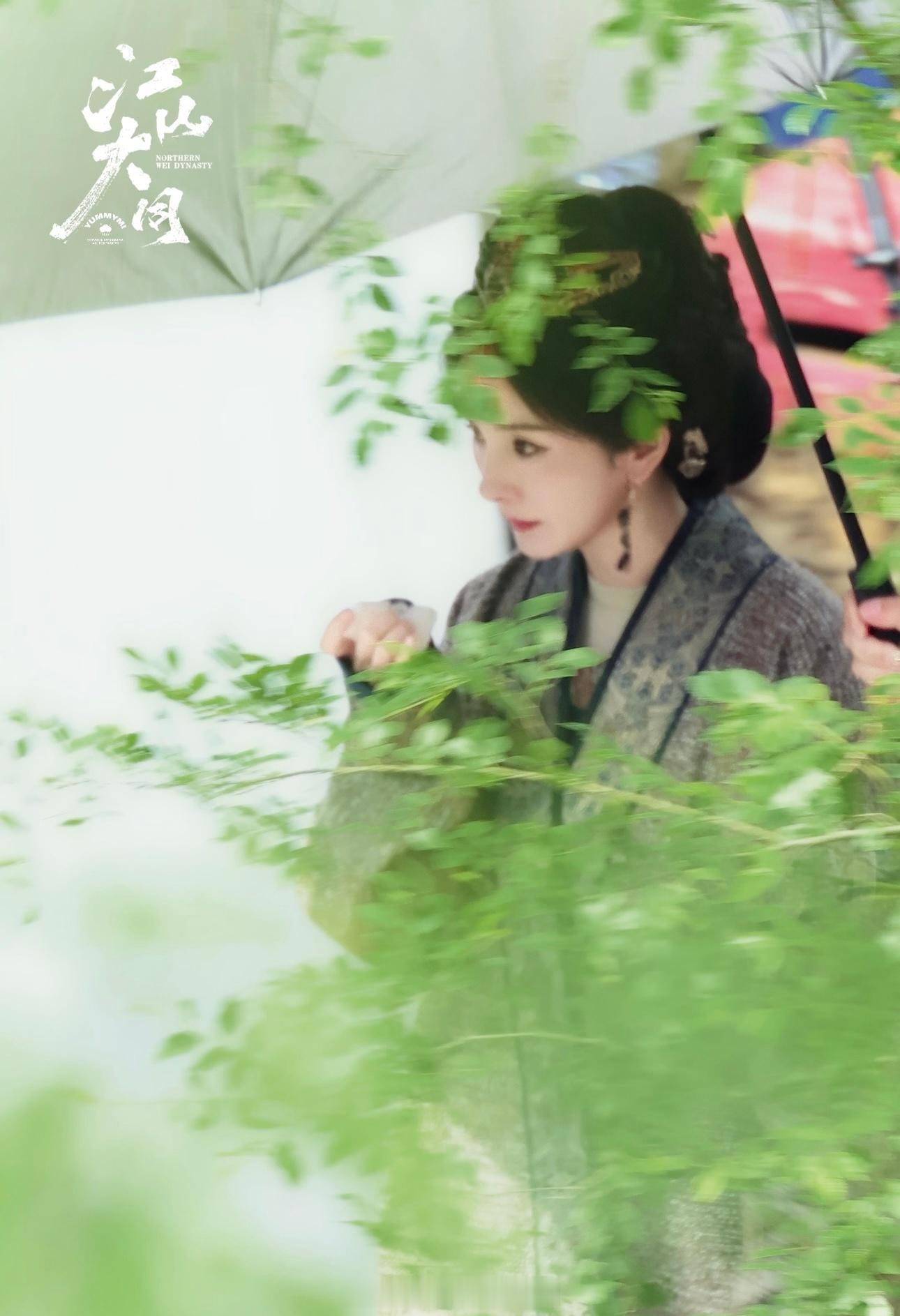 杨幂《江山大同》今日路透，布衣也绝美 