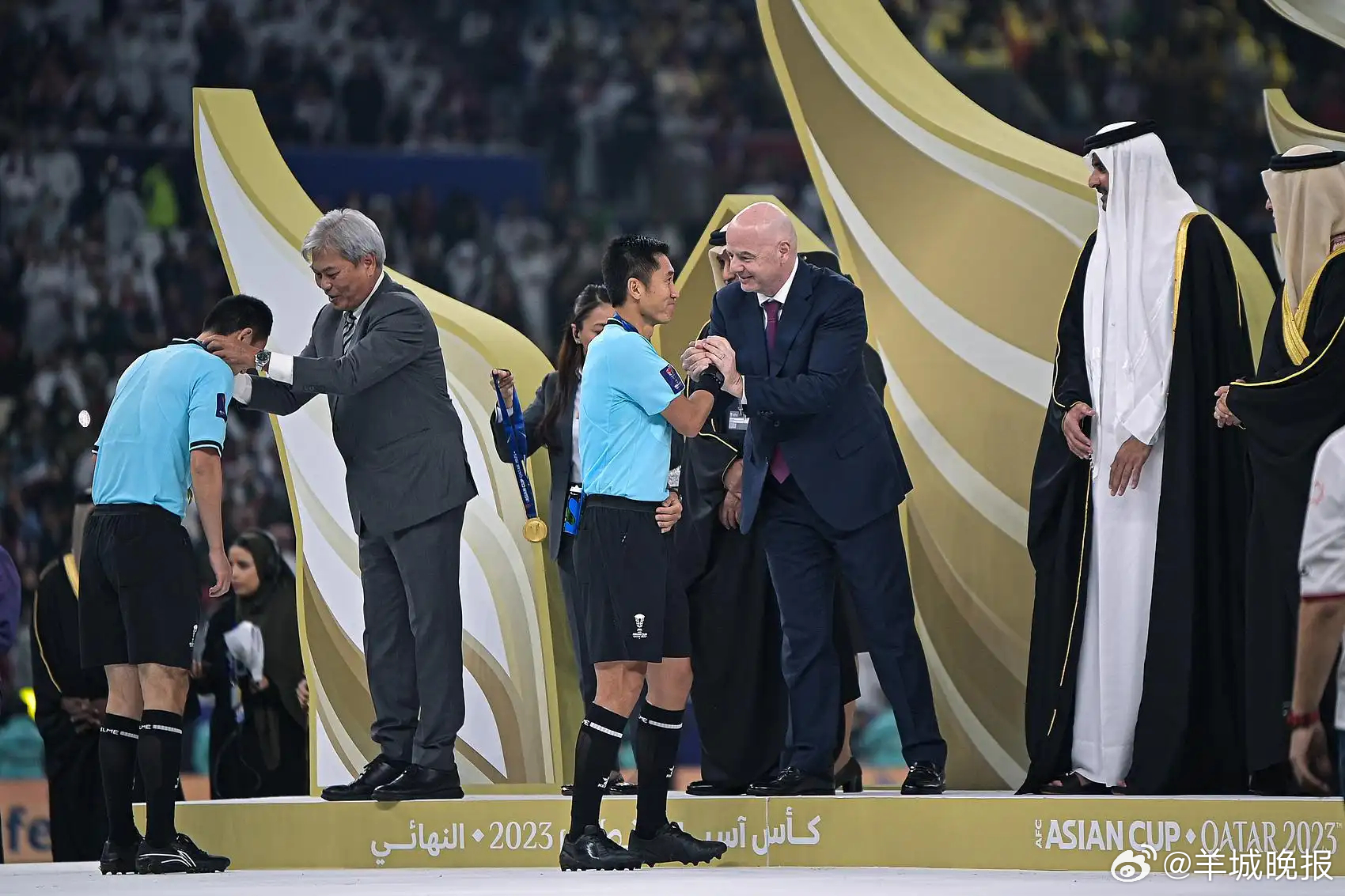 【世界杯·人物：#中国主裁马宁首秀掌控全局#】#外国球迷夸马宁#北京时间6月21