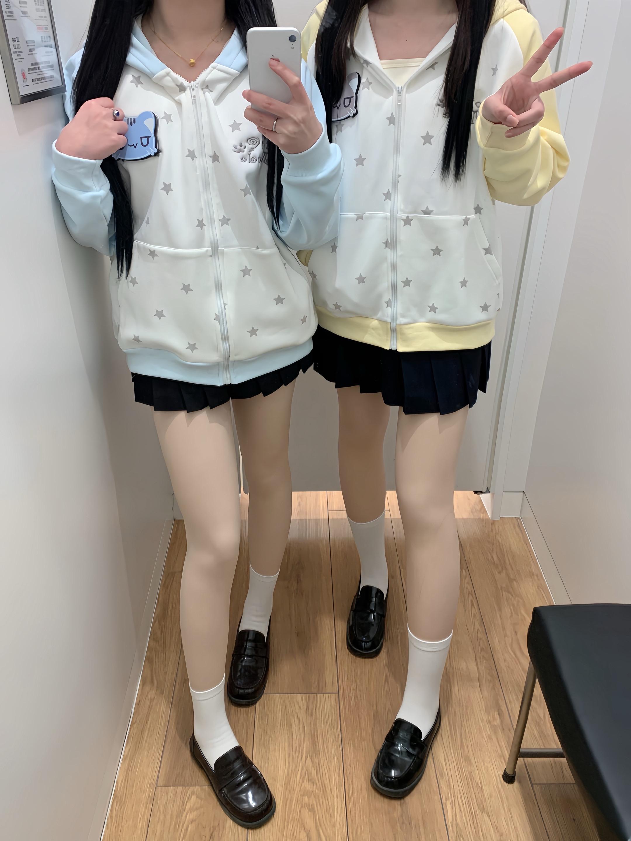 我以后决定当一个村民 每天抱着一个胳膊 每天别人说话我就哼