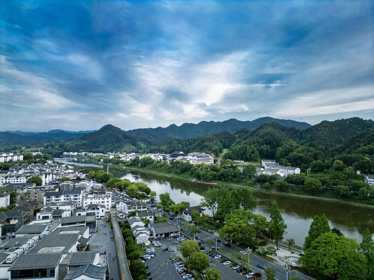 黄山一季度财政稳定！

2026年一季度黄山全市地方财政收入25.6亿元，同比增