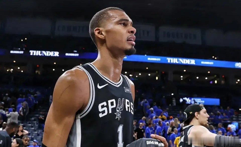 文班亚马icon有大麻烦了，米罗G1确定复出！据ESPN名记Shams报道，尼克