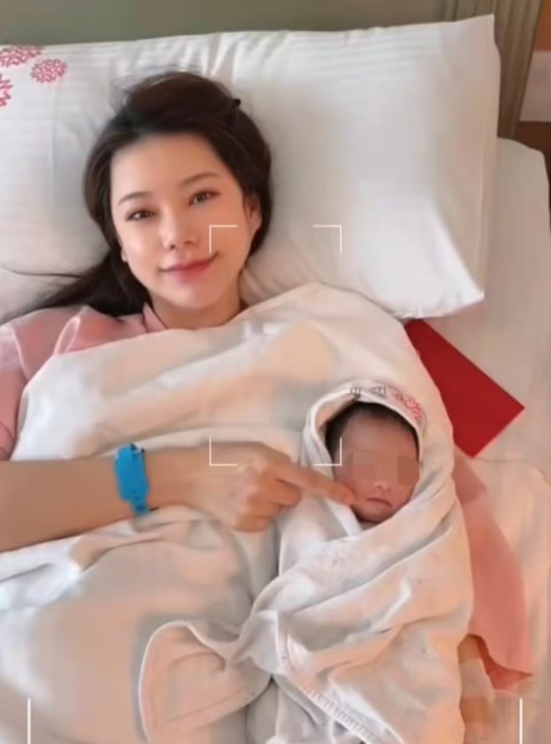 马筱梅产子 汪小菲这一家人，又有福气了。马筱梅刚顺利生下儿子，消息第一时间由婆婆