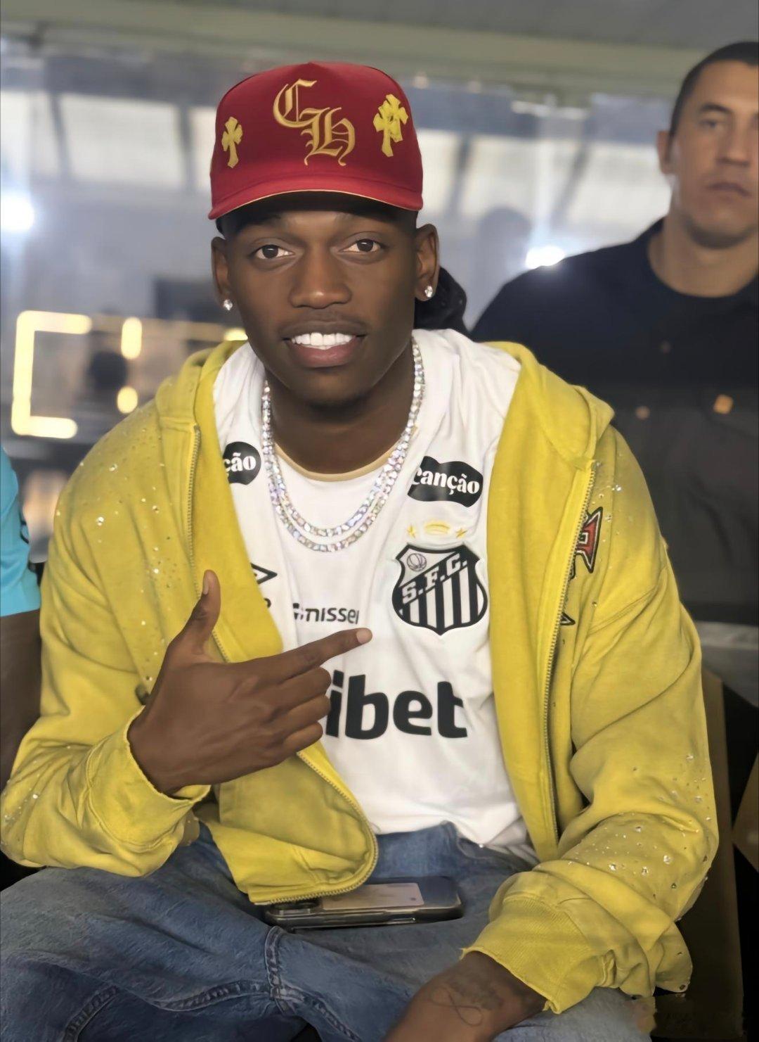 【F.罗马诺】🚨🍀🔙莱奥🇵🇹在巴西度假结束后将很快返回意大利，与AC米