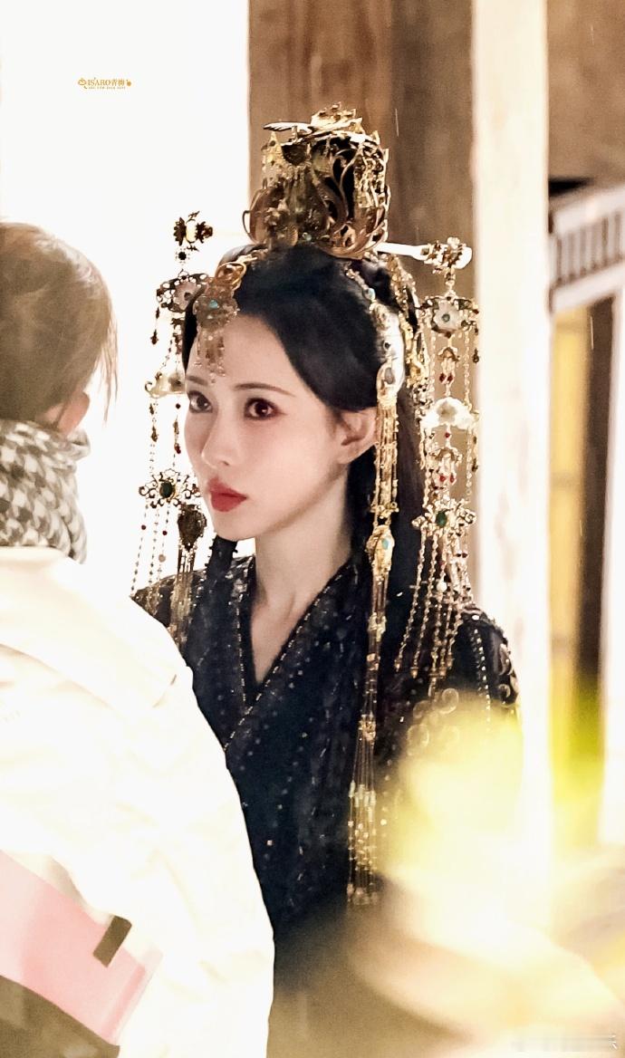 孟子义尚公主黑金造型孟子义暮晚摇黑金造型帝后感 孟子义尚公主黑金造型，孟子义暮晚