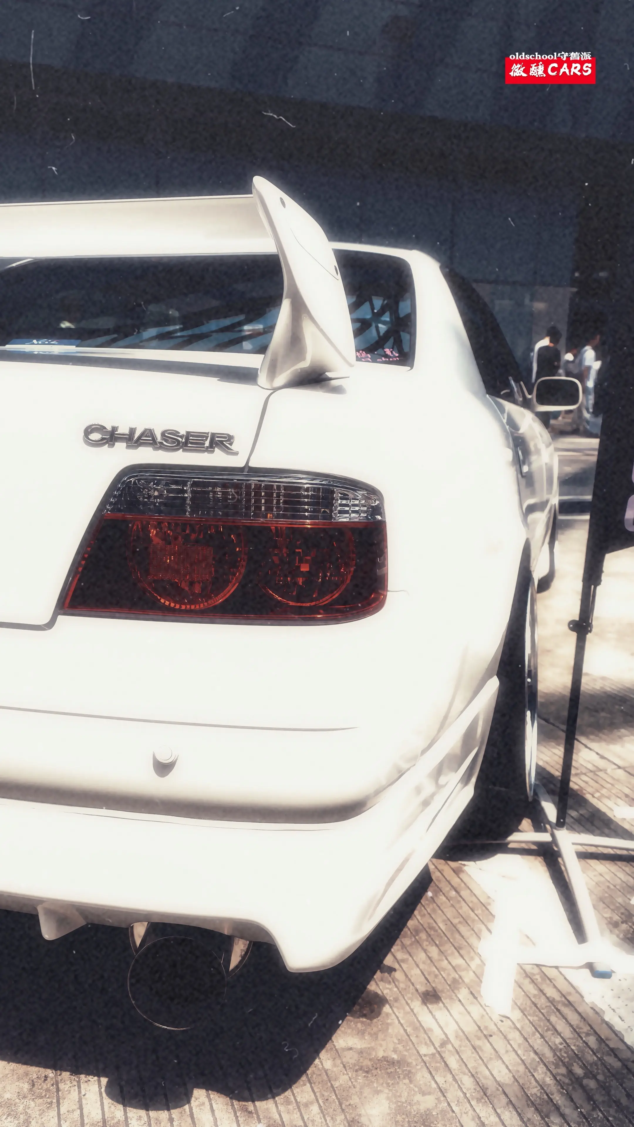 “请记住它们的尾灯”！