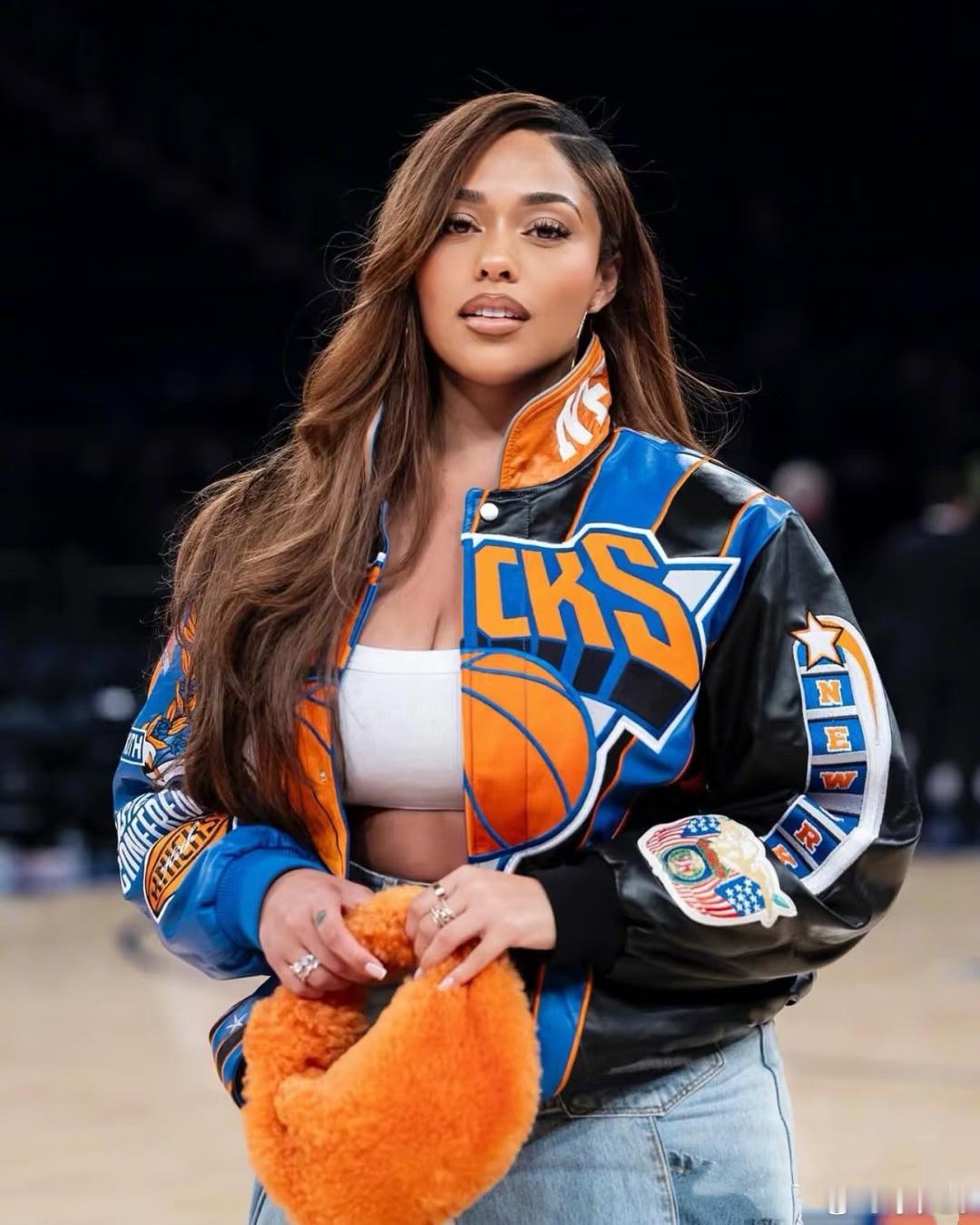 至此，国王送走的哈利波顿拿了2023年杯赛亚军，2025年东部冠军；国王送走的福