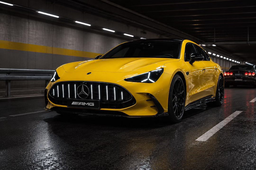 用AI试图以最小变动挽救一下AMG GT 4 door的前脸造型 