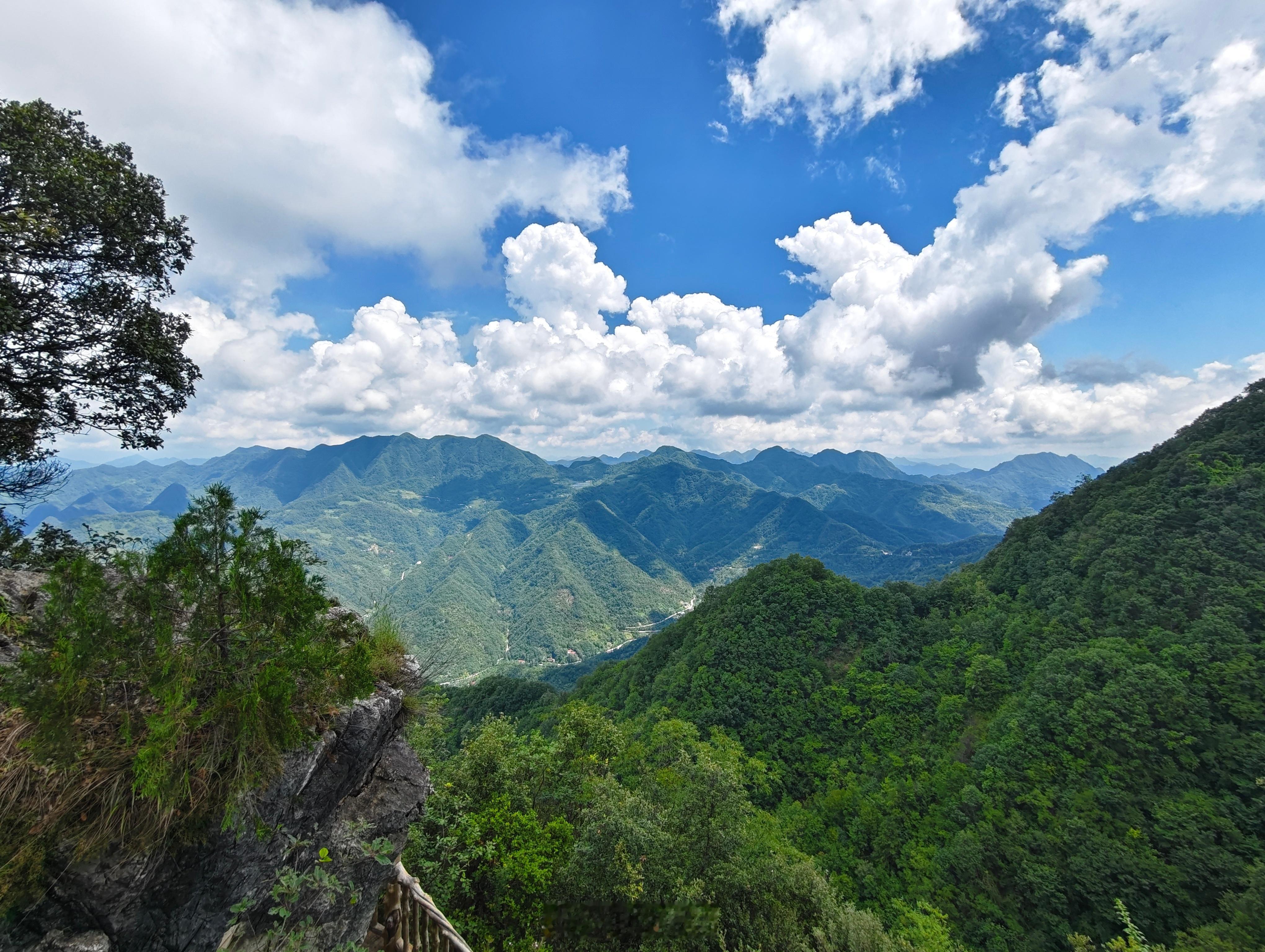 周末登秦岭塔云山[嘻嘻]天气绝美！  ​​​