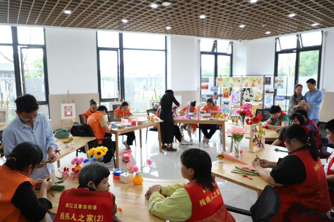 【试启用！台州以爱筑家点亮特殊群体幸福新生活 】在第36个全国助残日当天，台州市