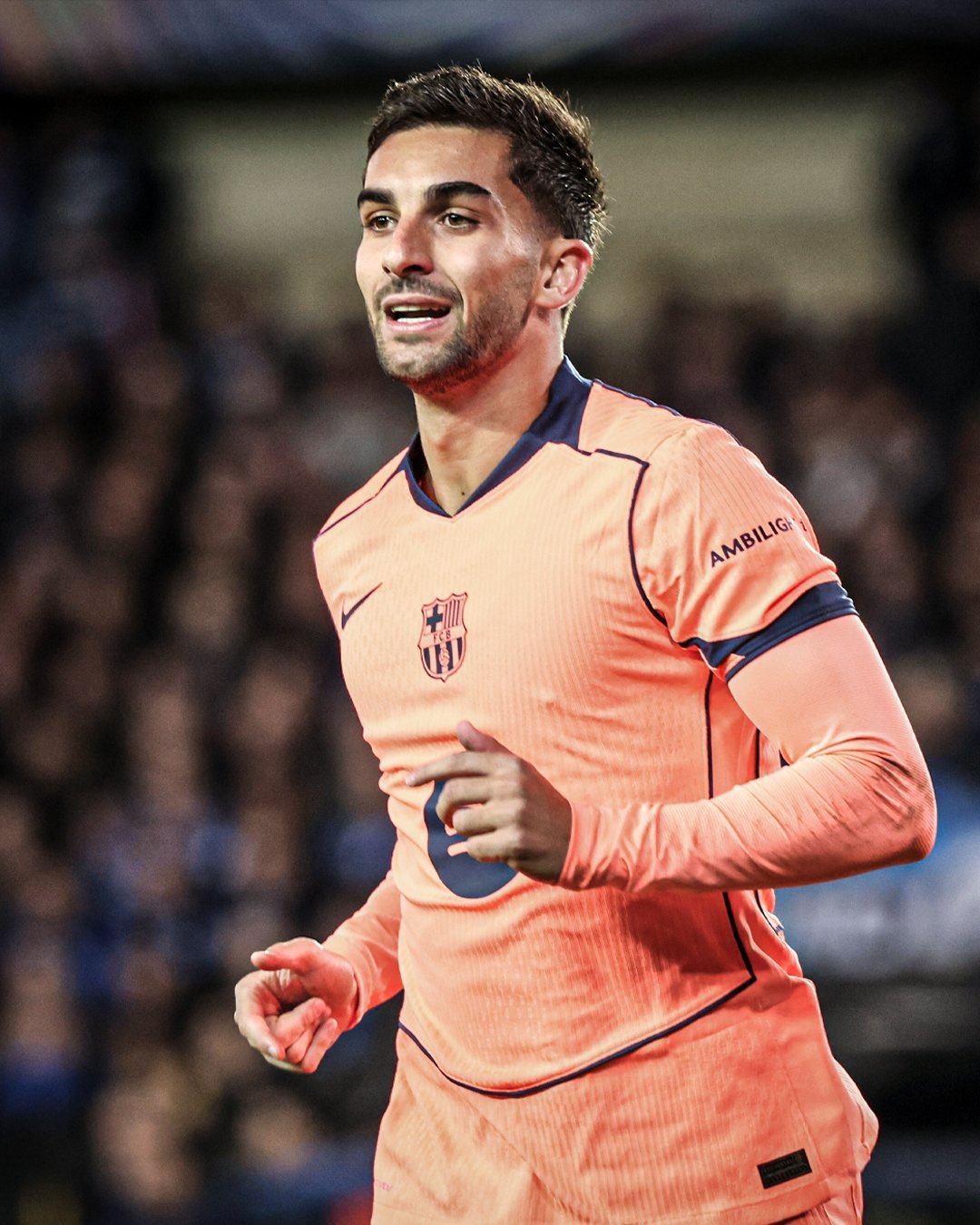 塞尔电台：巴塞罗那曾多次在夏季转会窗口出售费兰，但球员都选择留队。巴萨vs纽卡斯