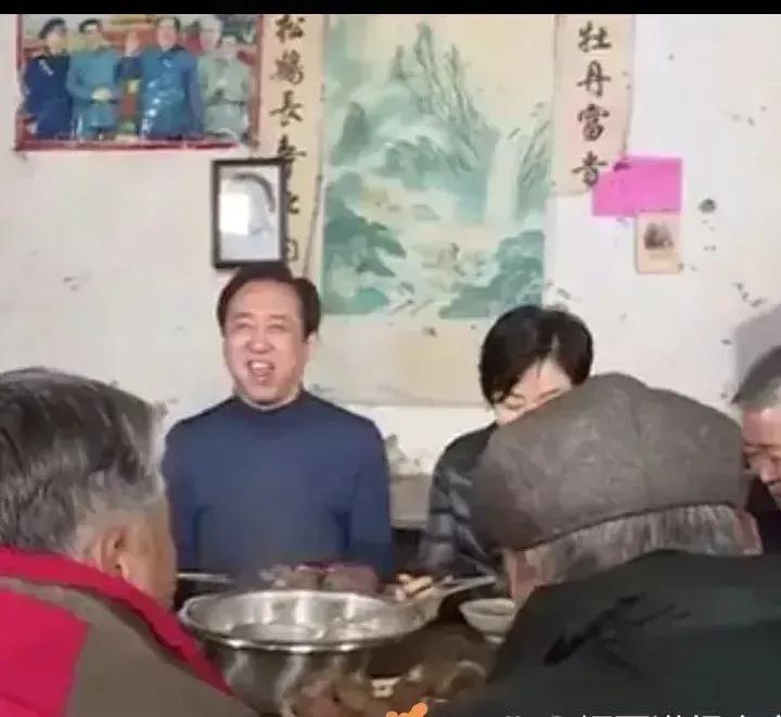 万万没想到！许家印祖宅里，原本凝聚着祖辈荫庇的一副对联，却因为上联的最后三个字被