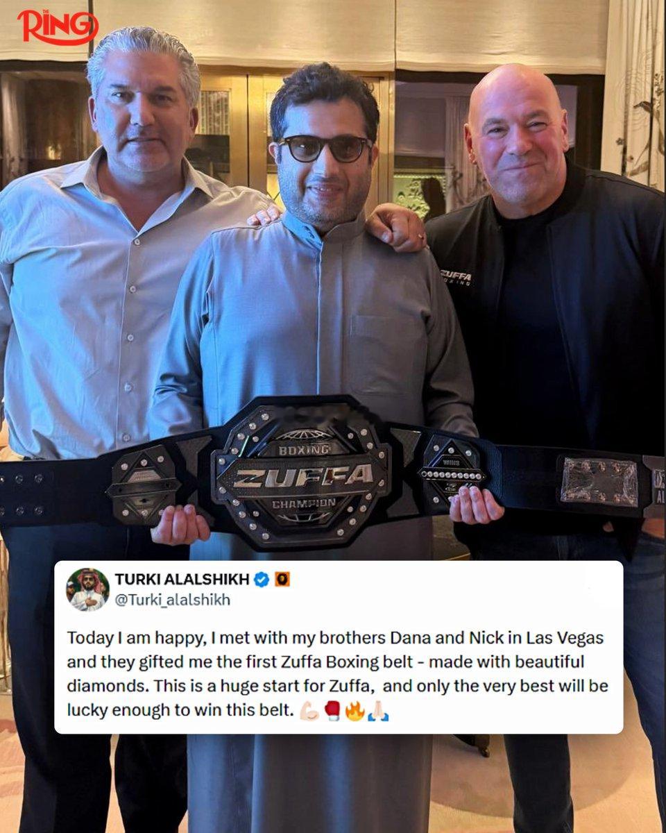 拳坛速递 白大拿（Dana White）和 尼克·汗（Nick Khan）赠送 