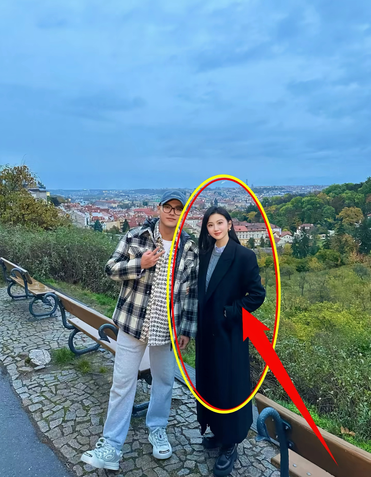 天菩萨⋯难怪沪上富二代被她哄成胚胎。景甜宝宝太美了吧！ ​​​