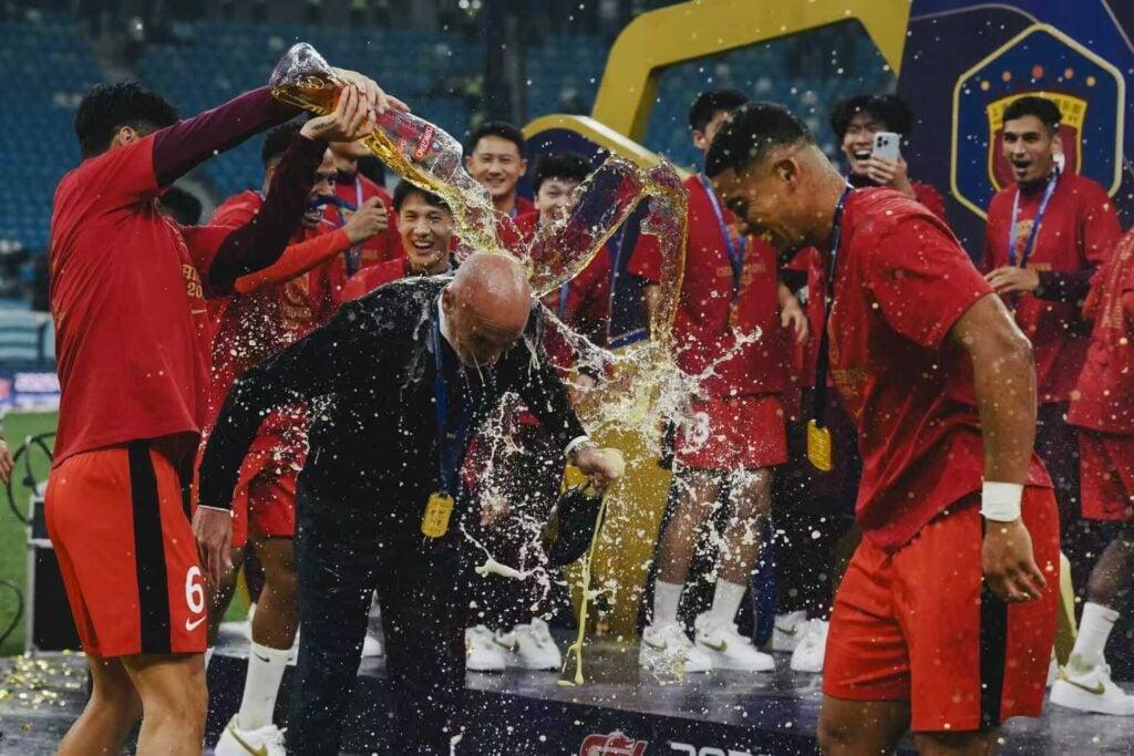 中超限薪令，限投令再出：国内球员最高年薪500万，外援最高300万欧，年总投资不