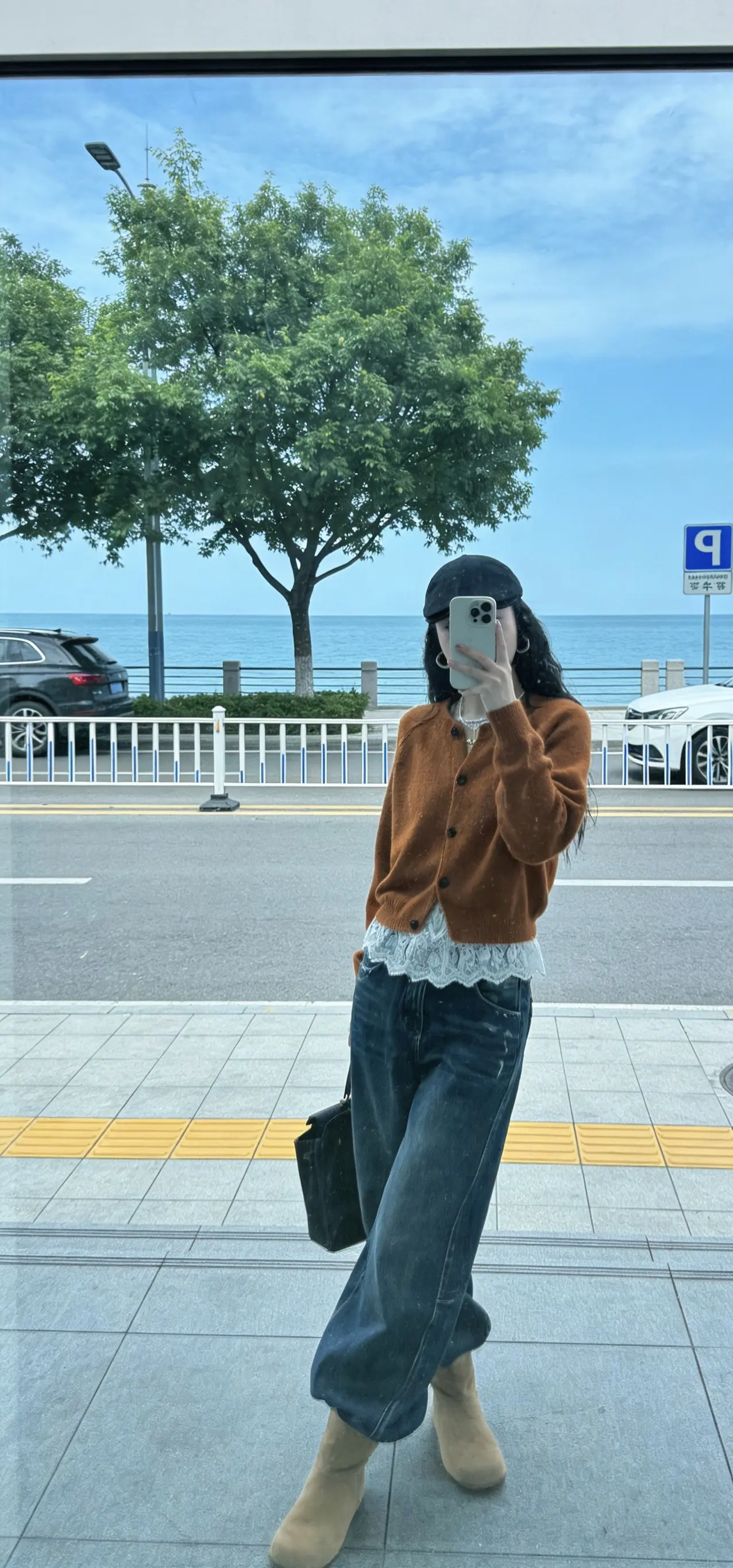 生活是自己的，不是活给别人看的，不要太在意别人的看法，不要迷失在别人的...