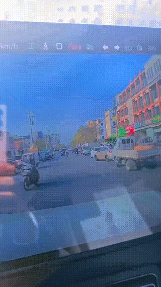 别靠近我