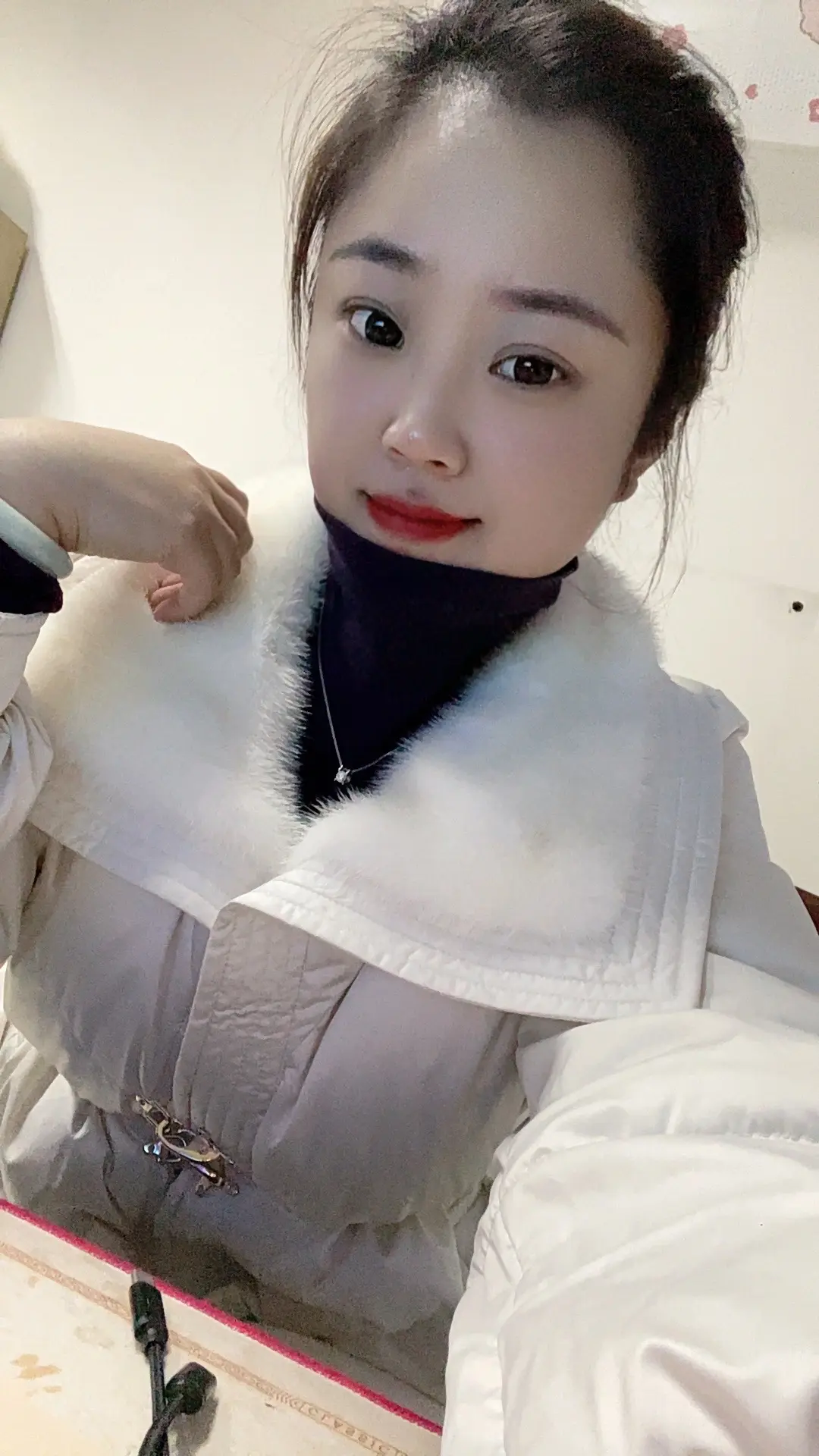 一个男人最大的失败，就是让一个有情有义又有爱的女孩，突然间觉得有钱就行
