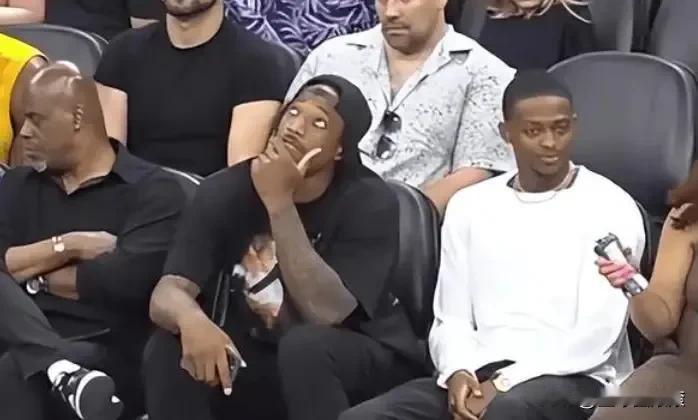 最近NBA怎么了？

自从克莱汤普森，那个六队大交易进入独行侠后，感觉如果不是涉